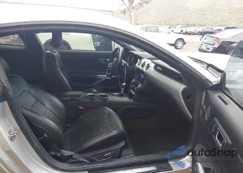 2016 Ford Mustang Ecoboost z USA, uszkodzony, nr VIN 1FA6P8TH2G5231622